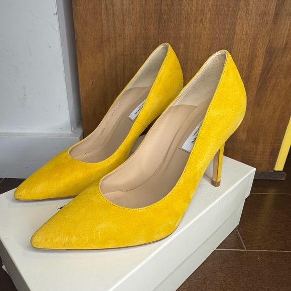 LK Bennett Suede Heels - Picture 3 of 7